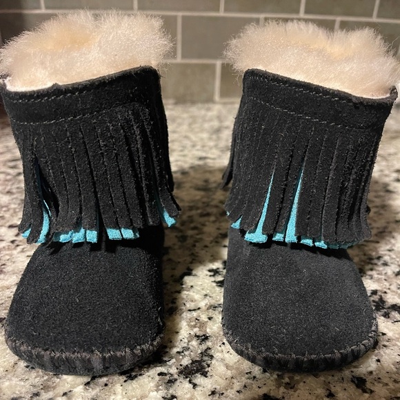 UGG Black and Cream Sheepskin Footwear - Picture 2 of 8